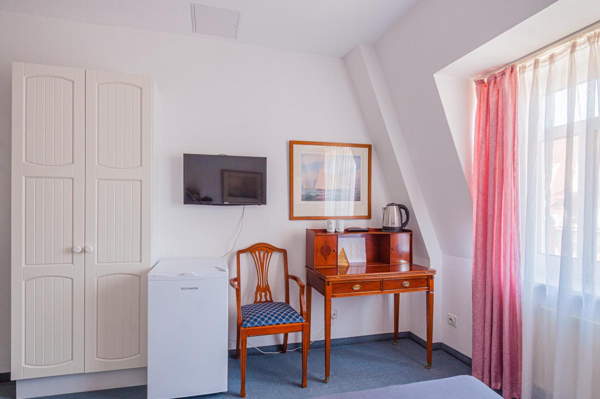 Pension Fuer Monteure In Dresden, Zimmer Mit Eigenem Bad Und Grosser Gemeinschaftskueche Exterior photo